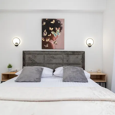 Natura Apartment-new Modern With View & Two Free Parking Spaces-10 Min Walk To Old Town Apartman