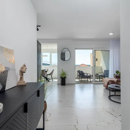 Apartment Natura Apartment-new Modern With View & Two Free Parking Spaces-10 Min Walk To Old Town *