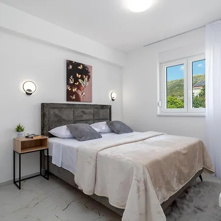 公寓 Natura Apartment-new Modern With View & Two Free Parking Spaces-10 Min Walk To Old Town