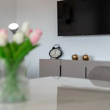 Natura Apartment-new Modern With View & Two Free Parking Spaces-10 Min Walk To Old Town Traù