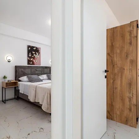 公寓 Natura Apartment-new Modern With View & Two Free Parking Spaces-10 Min Walk To Old Town