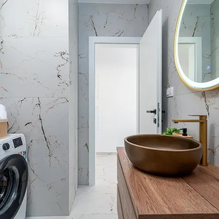 公寓 Natura Apartment-new Modern With View & Two Free Parking Spaces-10 Min Walk To Old Town