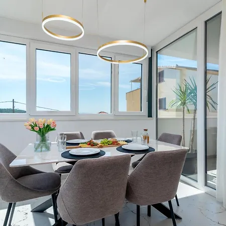 Apartment Natura Apartment-new Modern With View & Two Free Parking Spaces-10 Min Walk To Old Town