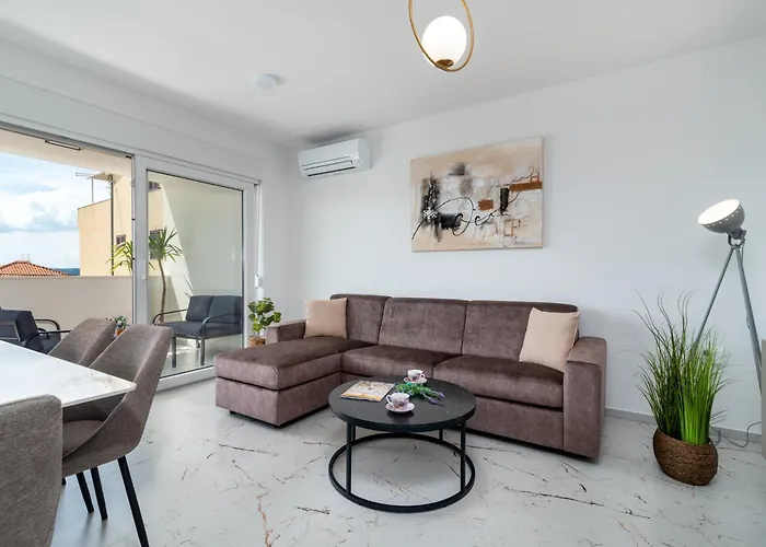 Natura Apartment-new Modern With View & Two Free Parking Spaces-10 Min Walk To Old Town Appartement Trogir