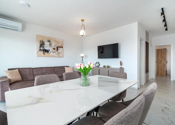 Natura Apartment-new Modern With View & Two Free Parking Spaces-10 Min Walk To Old Town * Trogir