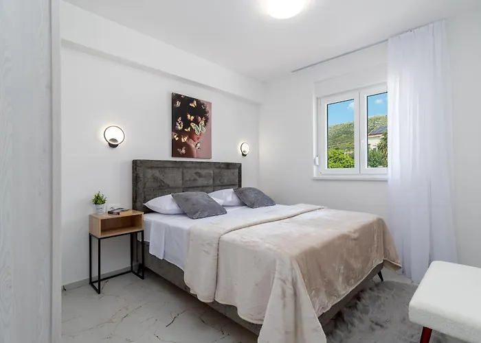 Appartement Natura Apartment-new Modern With View & Two Free Parking Spaces-10 Min Walk To Old Town