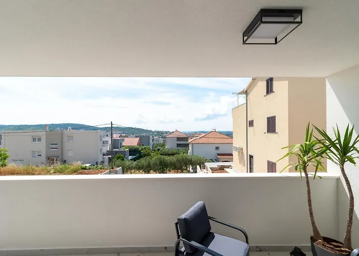 Appartement Natura Apartment-new Modern With View & Two Free Parking Spaces-10 Min Walk To Old Town