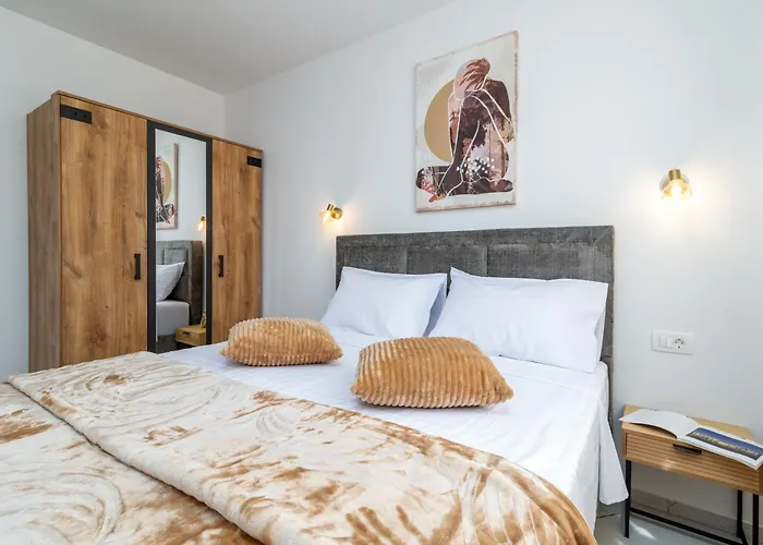 Natura Apartment-new Modern With View & Two Free Parking Spaces-10 Min Walk To Old Town Appartement Trogir