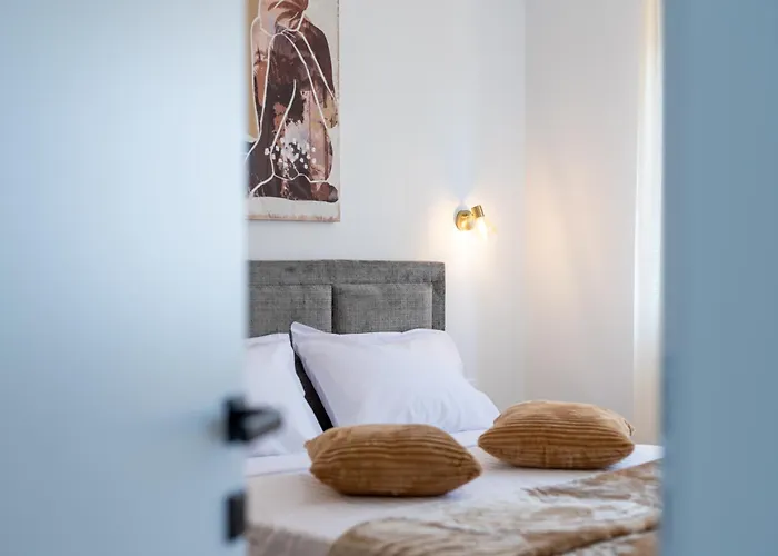 Natura Apartment-new Modern With View & Two Free Parking Spaces-10 Min Walk To Old Town